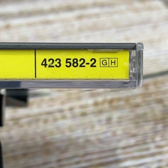 Bernstein Conducts Bernstein Symphony No.3 Kaddish‎ Dybukk Suite No.2 [1988 CD] - Picture 5 of 6